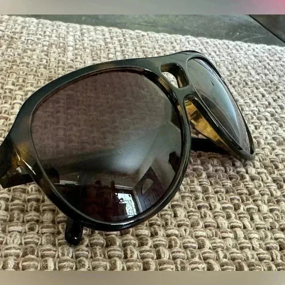 Dolce Gabbana DG 8070 Women's Sunglasses - Picture 14 of 15